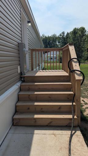 153 2nd Street SW, Henriette, MN 55036