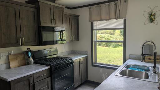 153 2nd Street SW, Henriette, MN 55036