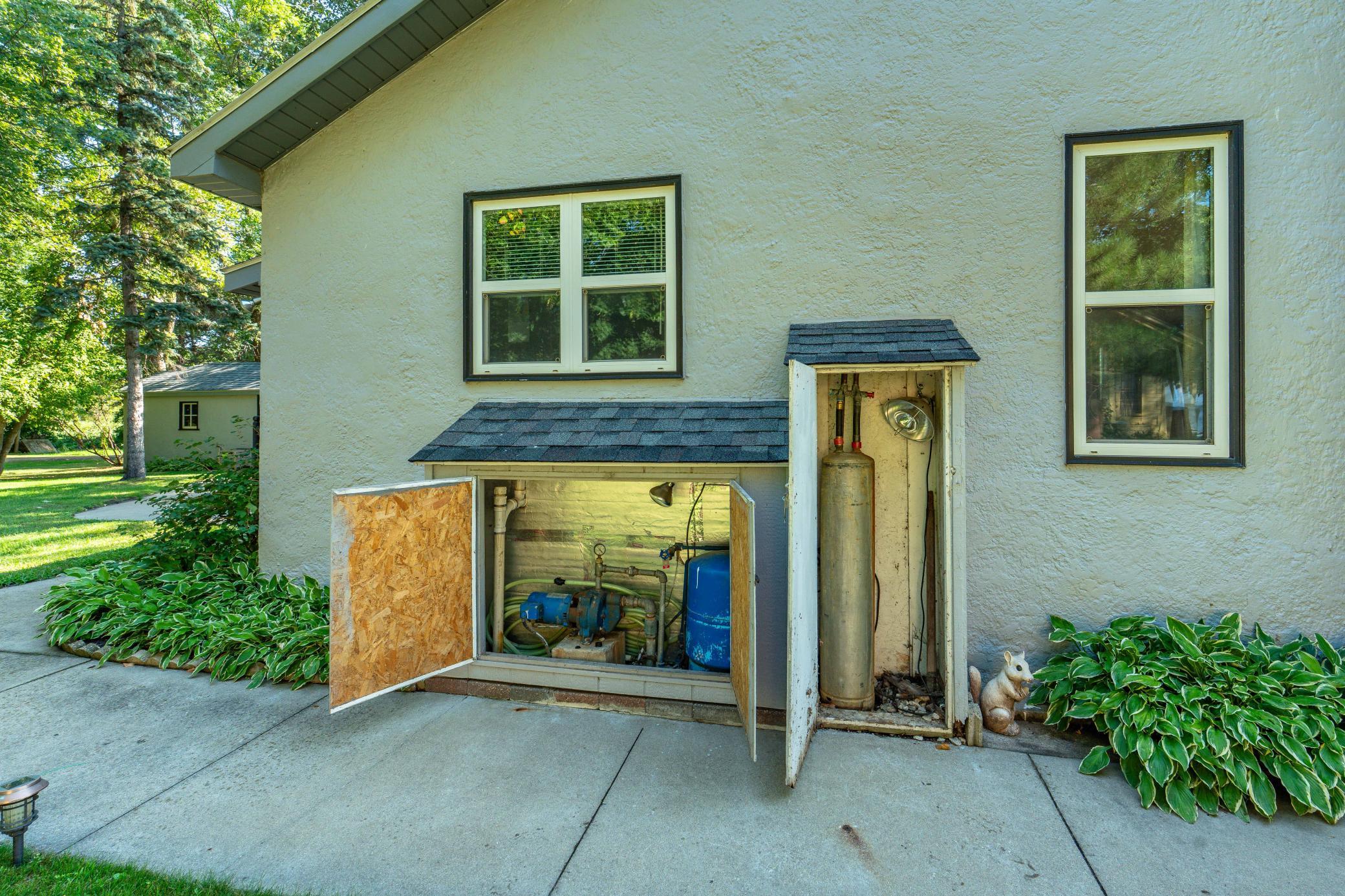 Side of cabin