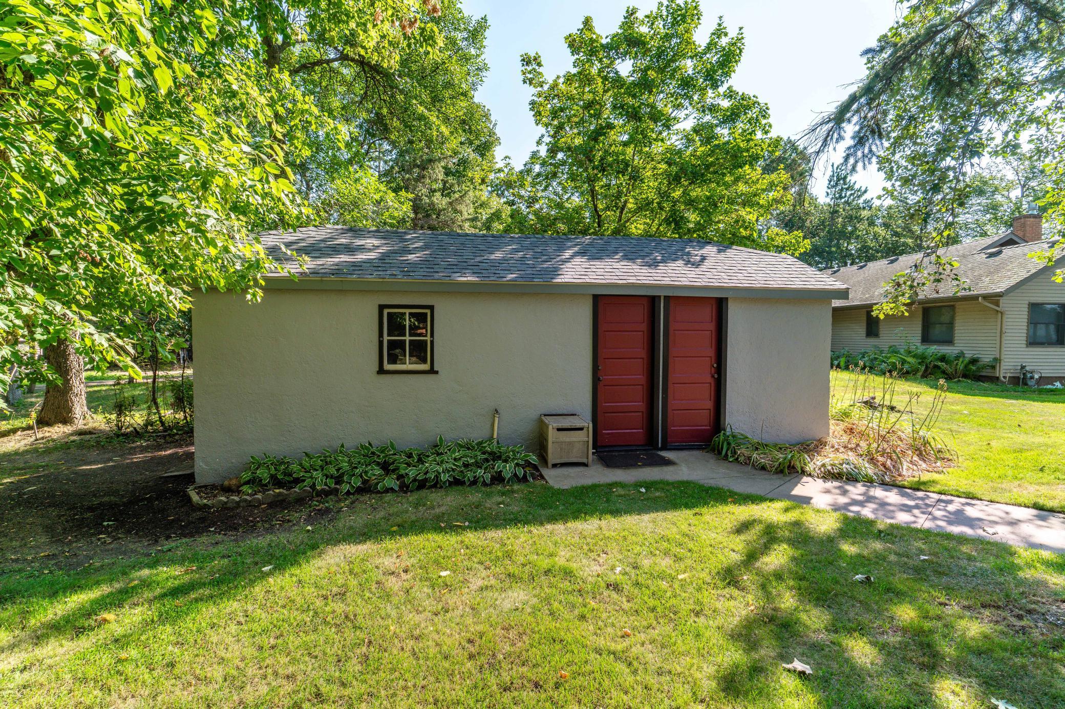 Side of shed/garage