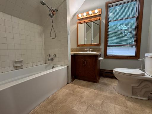 505 S 7th Street, Olivia, MN 56277