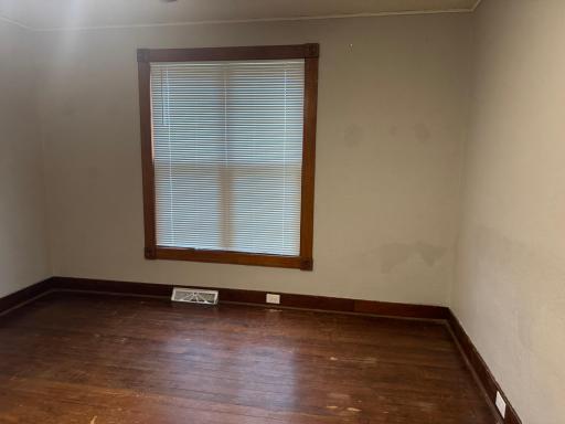 505 S 7th Street, Olivia, MN 56277