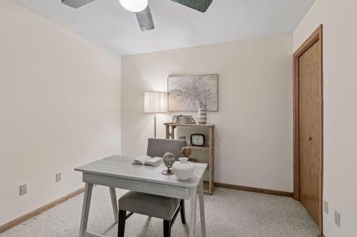 695 Emerald Ridge, Roseville, MN 55113