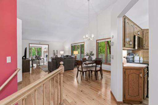 695 Emerald Ridge, Roseville, MN 55113