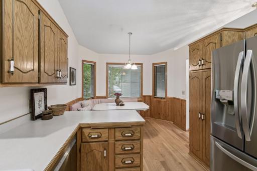 695 Emerald Ridge, Roseville, MN 55113