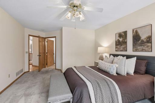 695 Emerald Ridge, Roseville, MN 55113