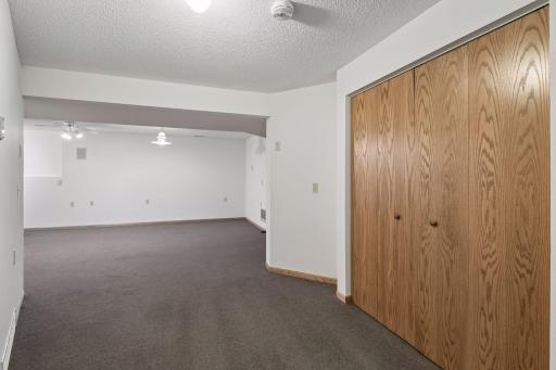 695 Emerald Ridge, Roseville, MN 55113