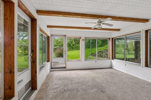 695 Emerald Ridge, Roseville, MN 55113