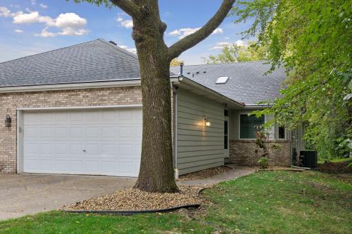 Photo for 695 Emerald Ridge, Roseville, MN 55113 - listing #7127689 695 Emerald Ridge, Roseville, MN 55113