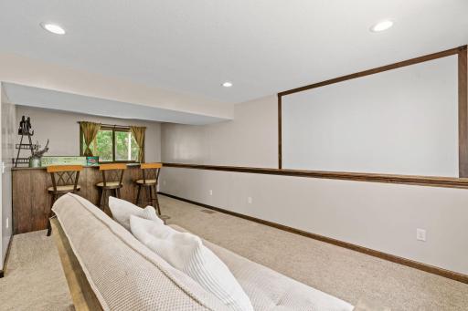 Amazing entertaining space in LL!