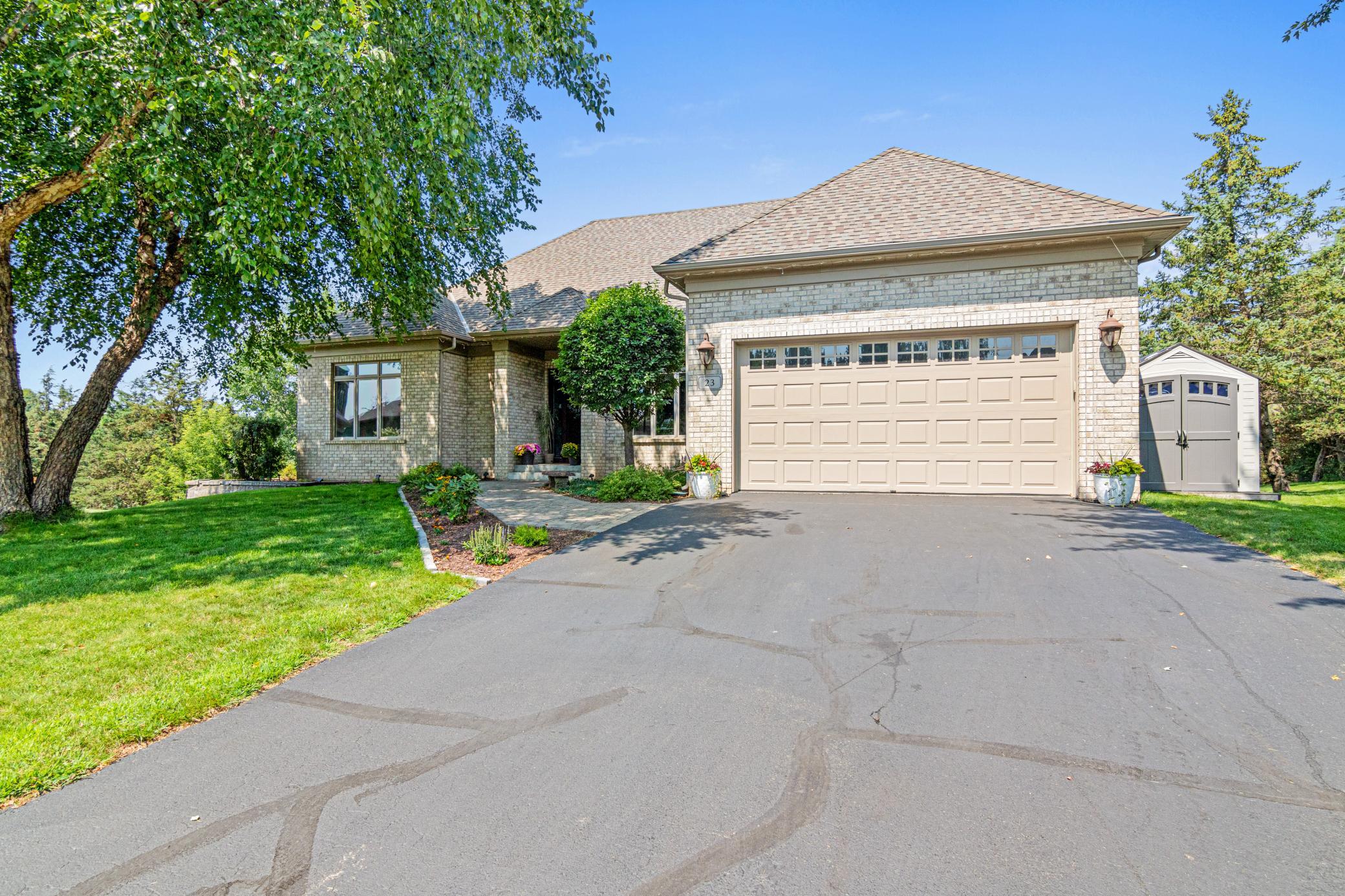 23 Ashbury Ct Photo (02).jpg