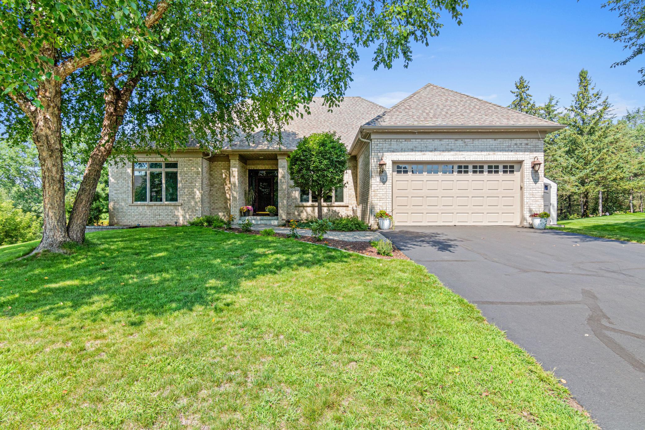 23 Ashbury Ct Photo (01).jpg