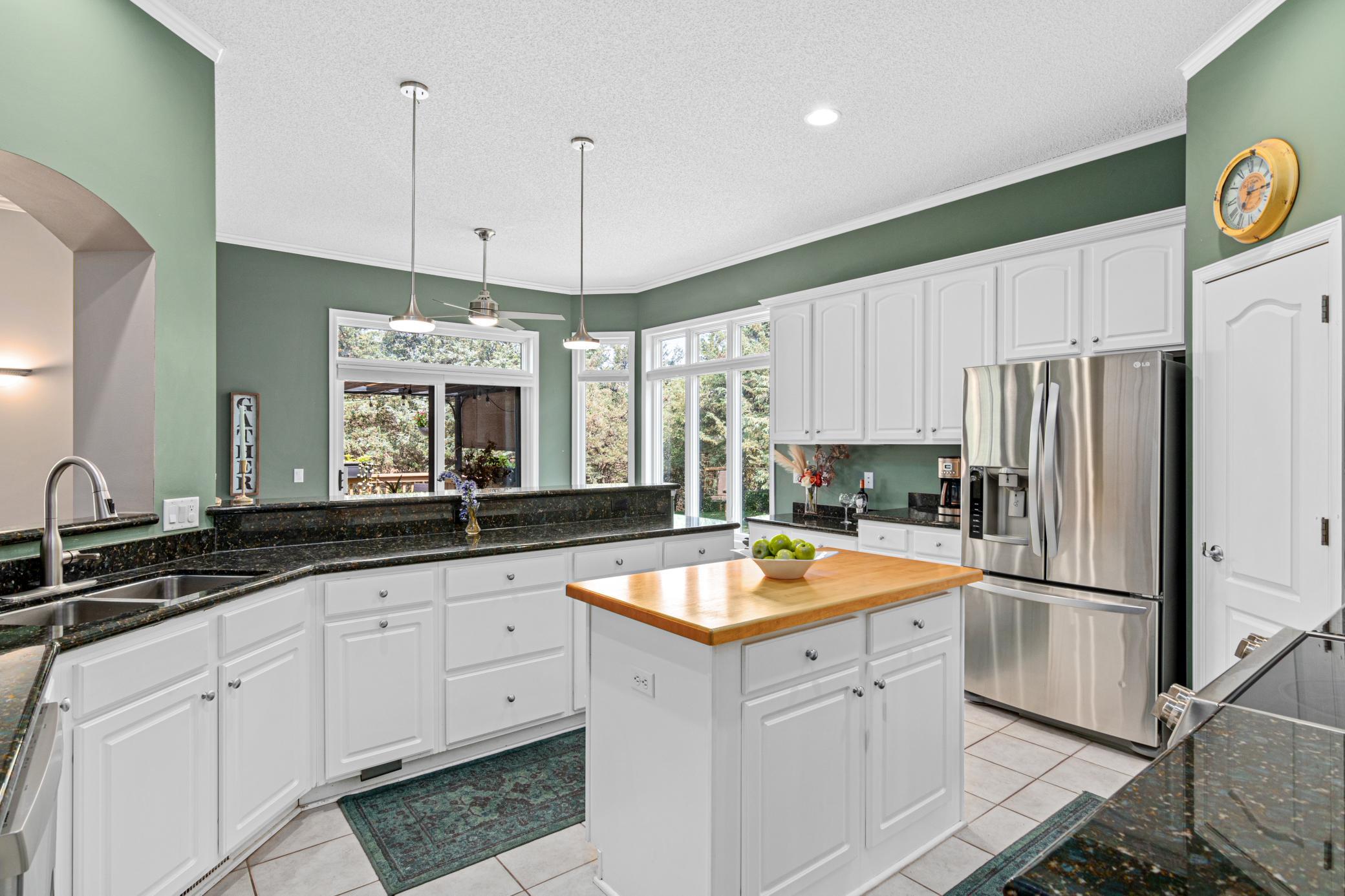 23 Ashbury Ct Photo (10).jpg