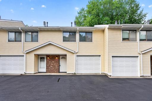3215 Valley Ridge Drive, 56, Eagan, MN 55121