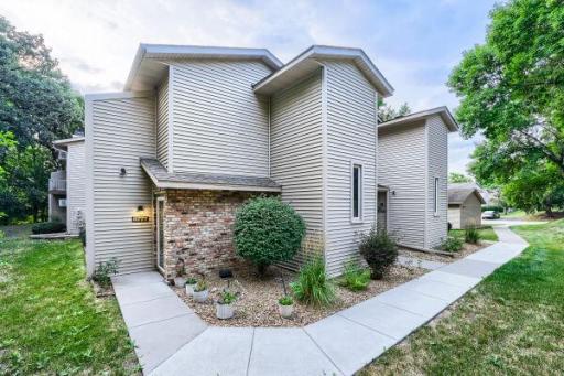 Photo for 8777 Jasmine Lane, Eden Prairie, MN 55344 - listing #7127726 8777 Jasmine Lane, Eden Prairie, MN 55344