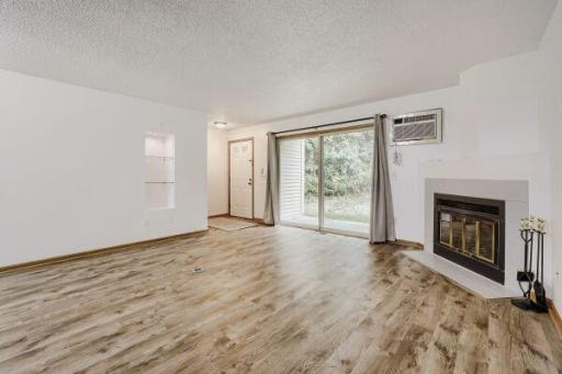 Living Room 3.jpg