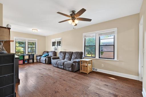 10_4723_Fremont10_mls.jpg