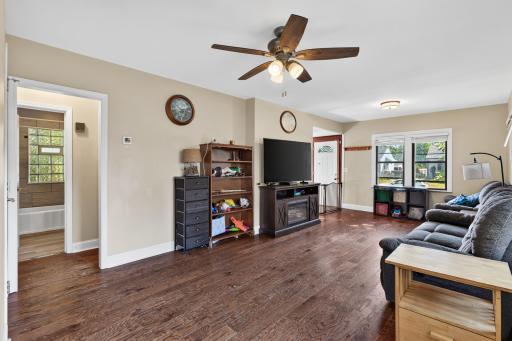 09_4723_Fremont9_mls.jpg
