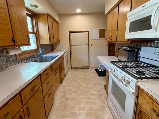 1008 Boxelder Street, Mountain Lake, MN 56159