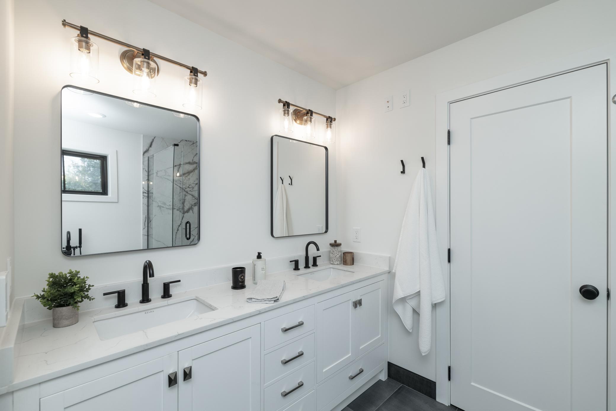 Double sinks and quartz counters