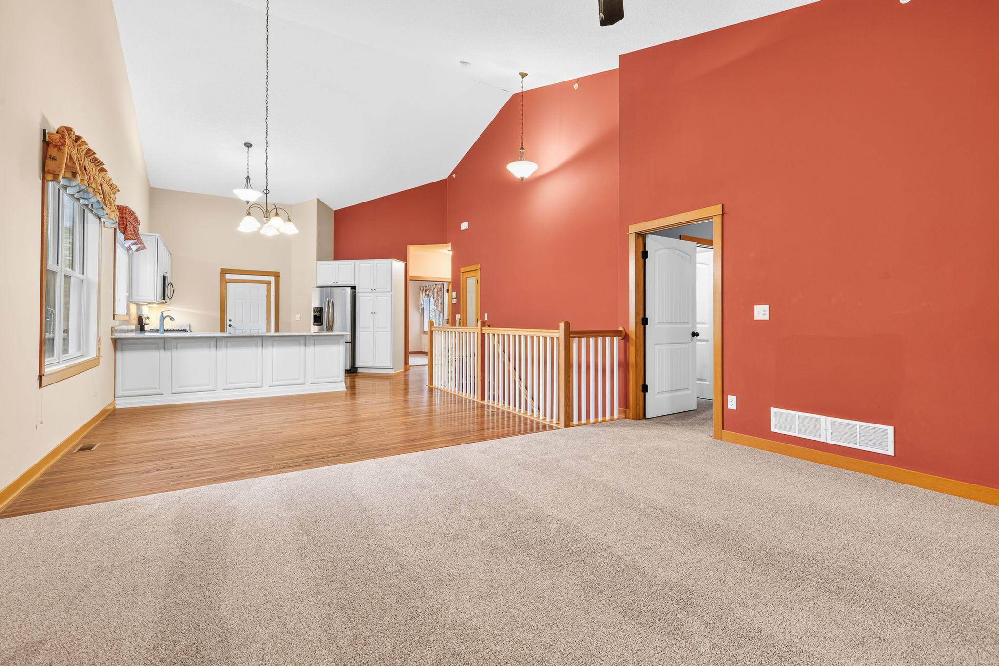 7-web-or-mls-5845 Oakgreen Court North Stillwater-11.jpg