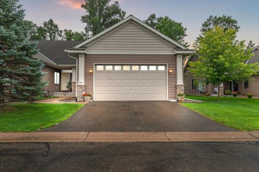 1-web-or-mls-5845 Oakgreen Court North Stillwater-4.jpg