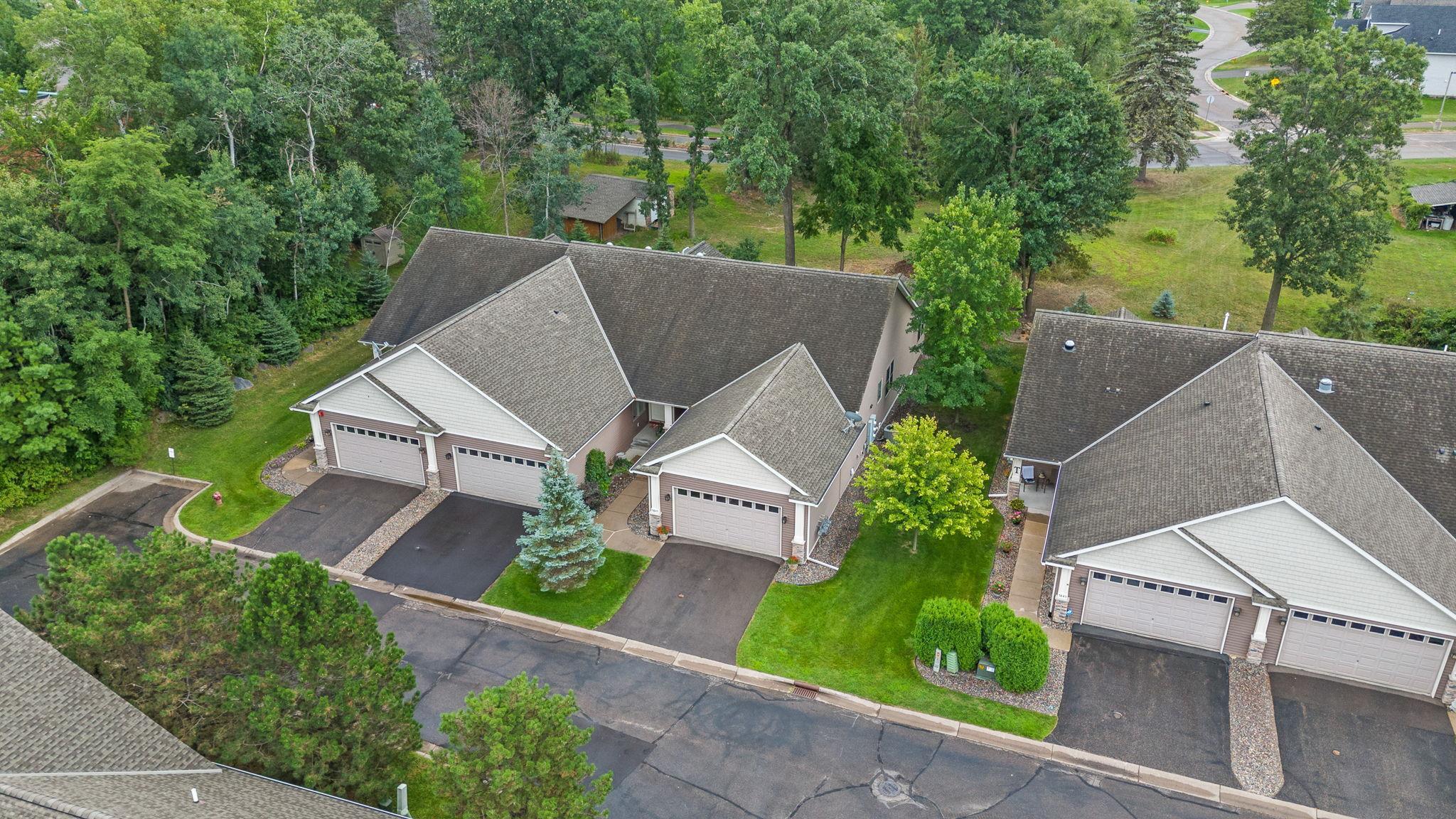 4-web-or-mls-5845 Oakgreen Court North Stillwater-6.jpg