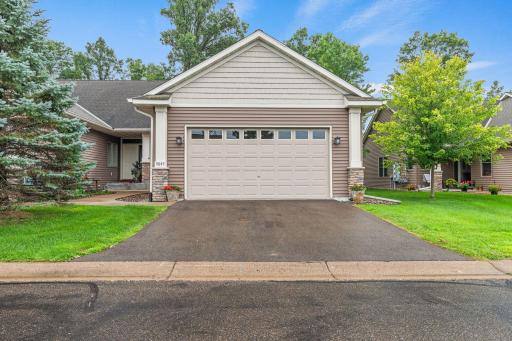 2-web-or-mls-5845 Oakgreen Court North Stillwater-3.jpg