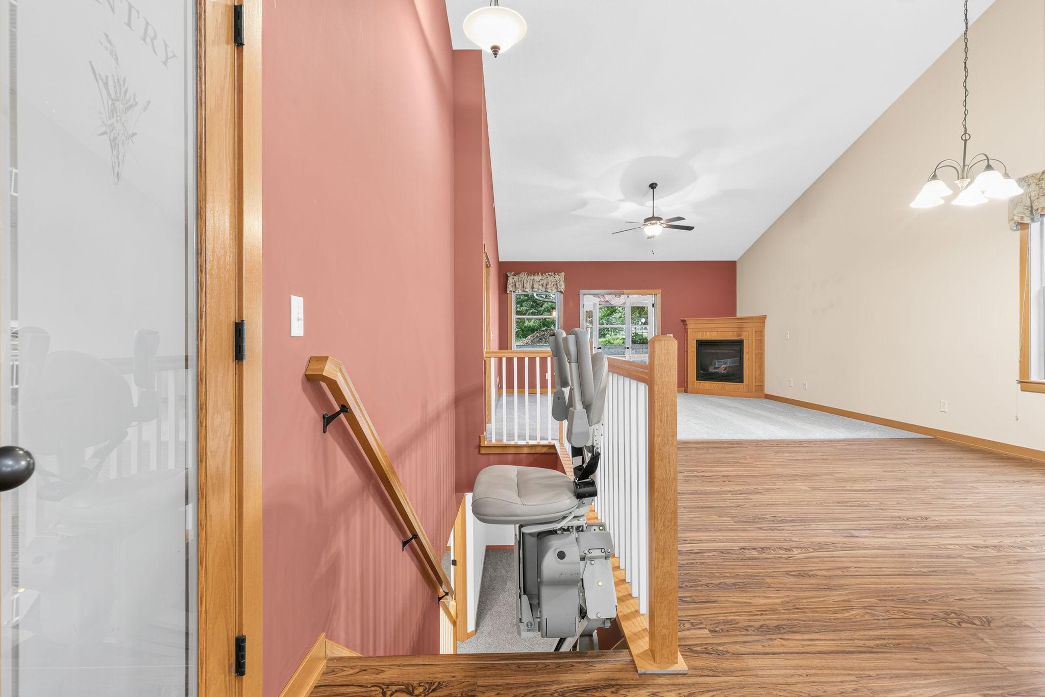16-web-or-mls-5845 Oakgreen Court North Stillwater-31.jpg
