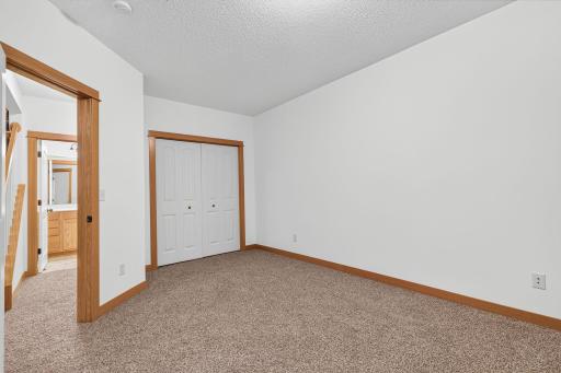 27-web-or-mls-5845 Oakgreen Court North Stillwater-22.jpg
