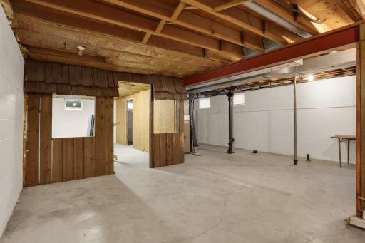 Imagine the possibilities, future family room, additional bedrooms, home gym, workshop, entertaining space and more.