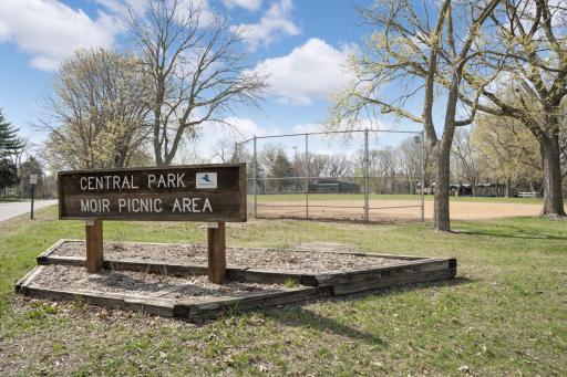 Nearby Central Park and Moir Picnic Area provide even more opportunities to enjoy the outdoors