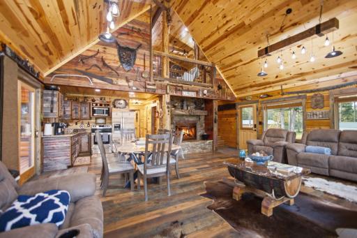 7-web-or-mls-29917-n-bay-dr.jpg
