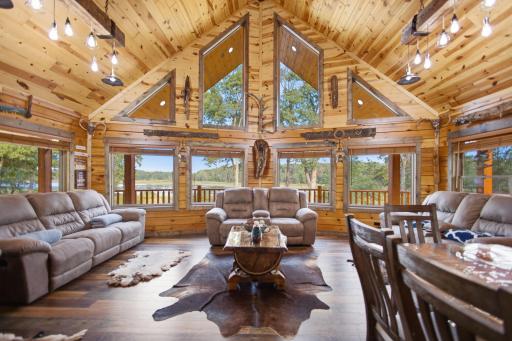 5-web-or-mls-29917-n-bay-dr.jpg