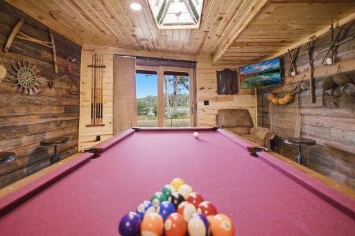 27-web-or-mls-29917-n-bay-dr.jpg