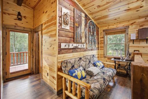 19-web-or-mls-29917-n-bay-dr.jpg