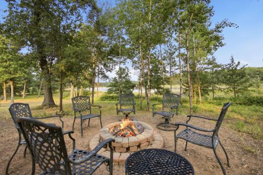 51-web-or-mls-29917-n-bay-dr.jpg