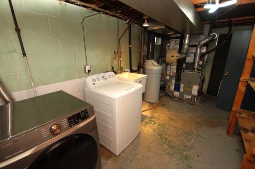 Utility/Laundry Room