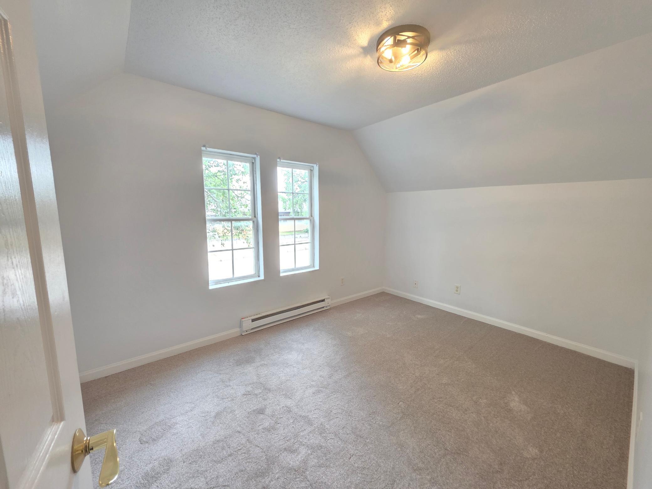 Bedroom #3 new carpeting