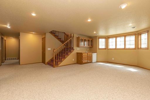 811 4th Avenue NE, Barnesville, MN 56514