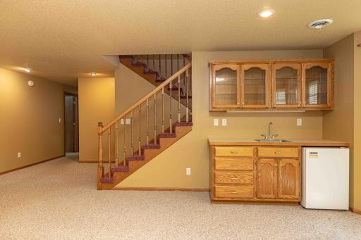 811 4th Avenue NE, Barnesville, MN 56514