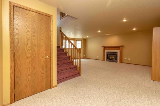 811 4th Avenue NE, Barnesville, MN 56514