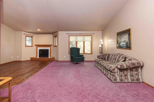 811 4th Ave NE Barnesville-24.jpeg