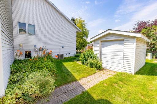 811 4th Ave NE Barnesville-9.jpeg