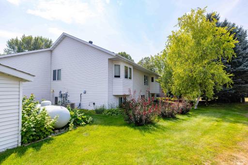 811 4th Ave NE Barnesville-6.jpeg