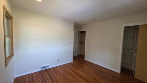 Bedroom-2.jpg