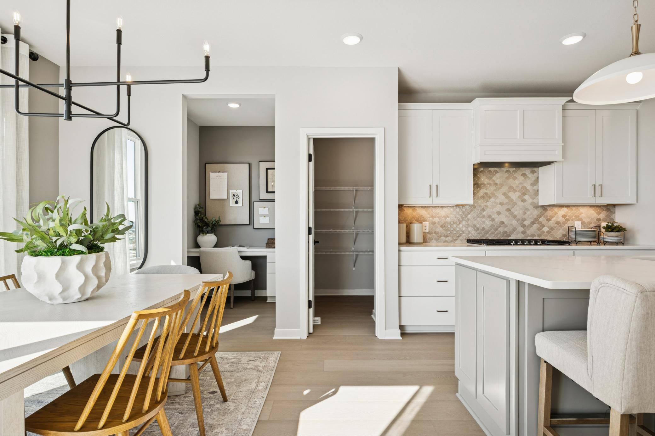 Pulte - Northfield Model - 4136 Meadowview Terrace - 018.jpg