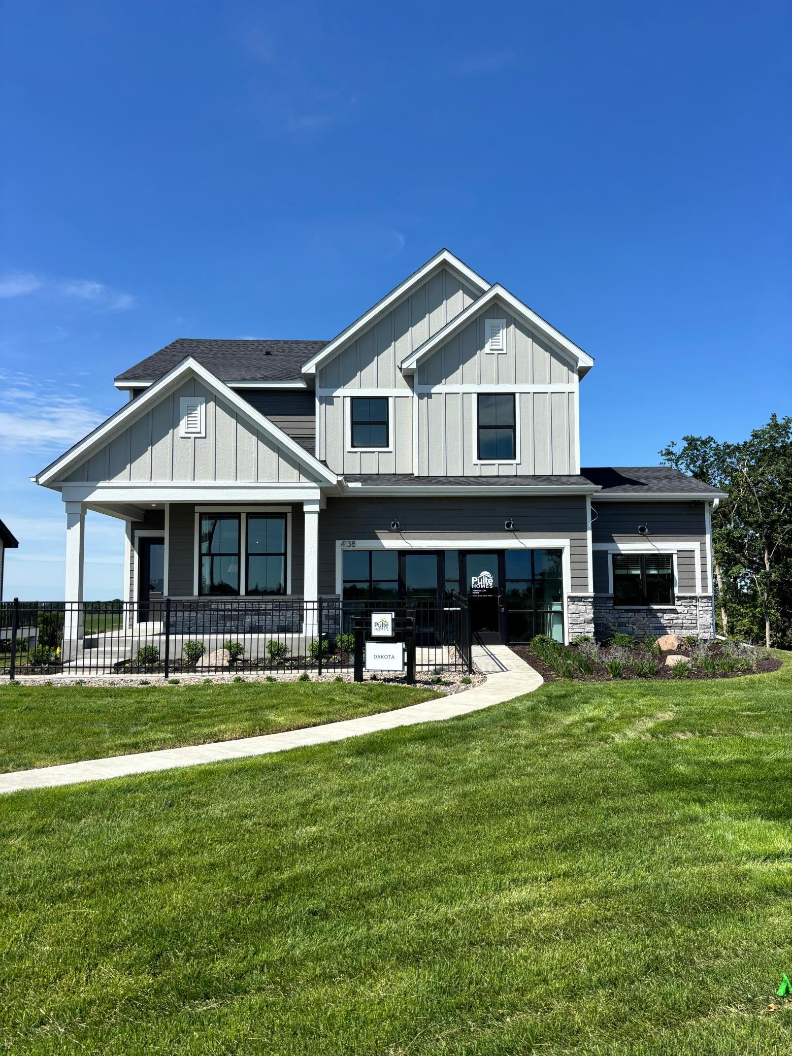 Pulte - Dakota Model - 4136 Meadowview Terrace - 009.jpg