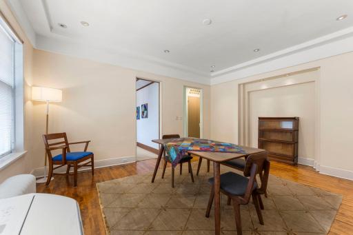 Dining room centrally located, perfect for entertaining