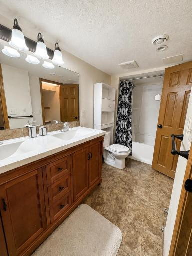 11219 Bittersweet Street NW, Coon Rapids, MN 55433
